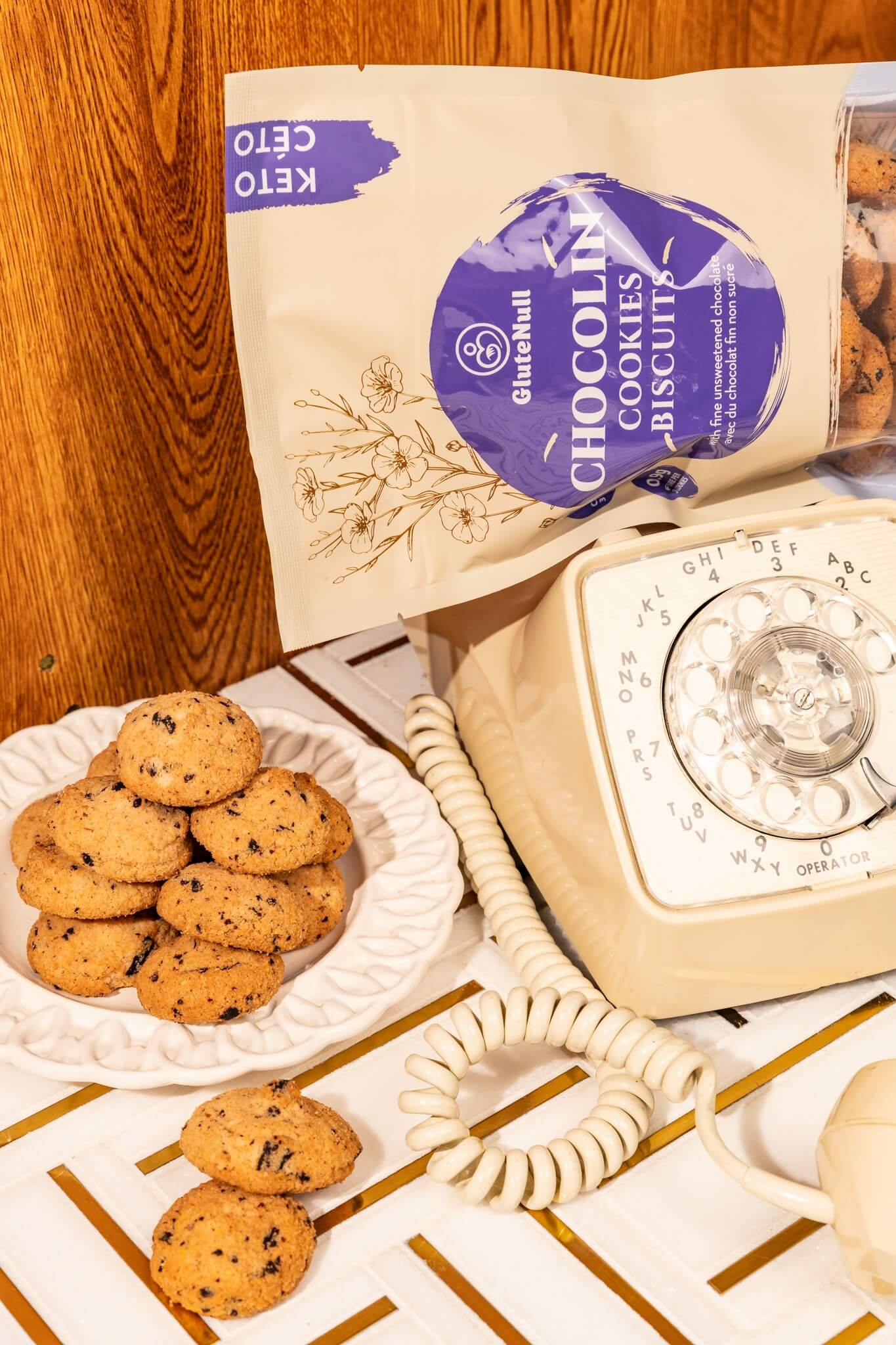 ChocoLin keto cookies with a chocolatey taste and crunchy texture